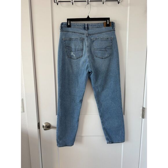 American Eagle Mom Jeans - Picture 2 of 6